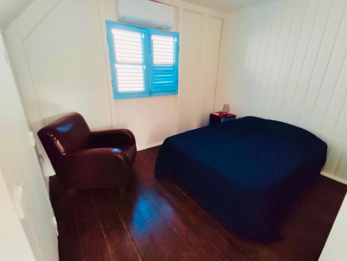 Location Maison Bleue Avec Piscine Privative Au Carbet Martinique Λε Καρμπέ Εξωτερικό φωτογραφία