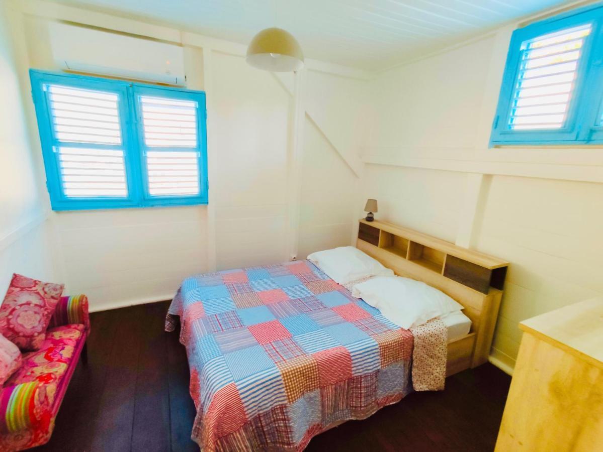 Location Maison Bleue Avec Piscine Privative Au Carbet Martinique Λε Καρμπέ Εξωτερικό φωτογραφία